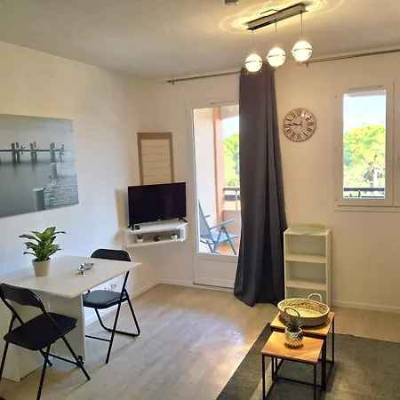 Apartment Le Panorama Des Pins - Terrasse, Golf, Piscine - 4 Pers